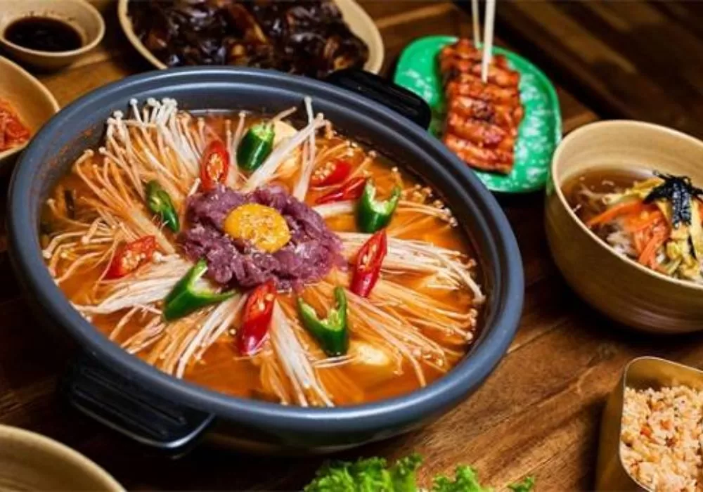 Lẩu bò Mỹ nấm Kim Chi 3